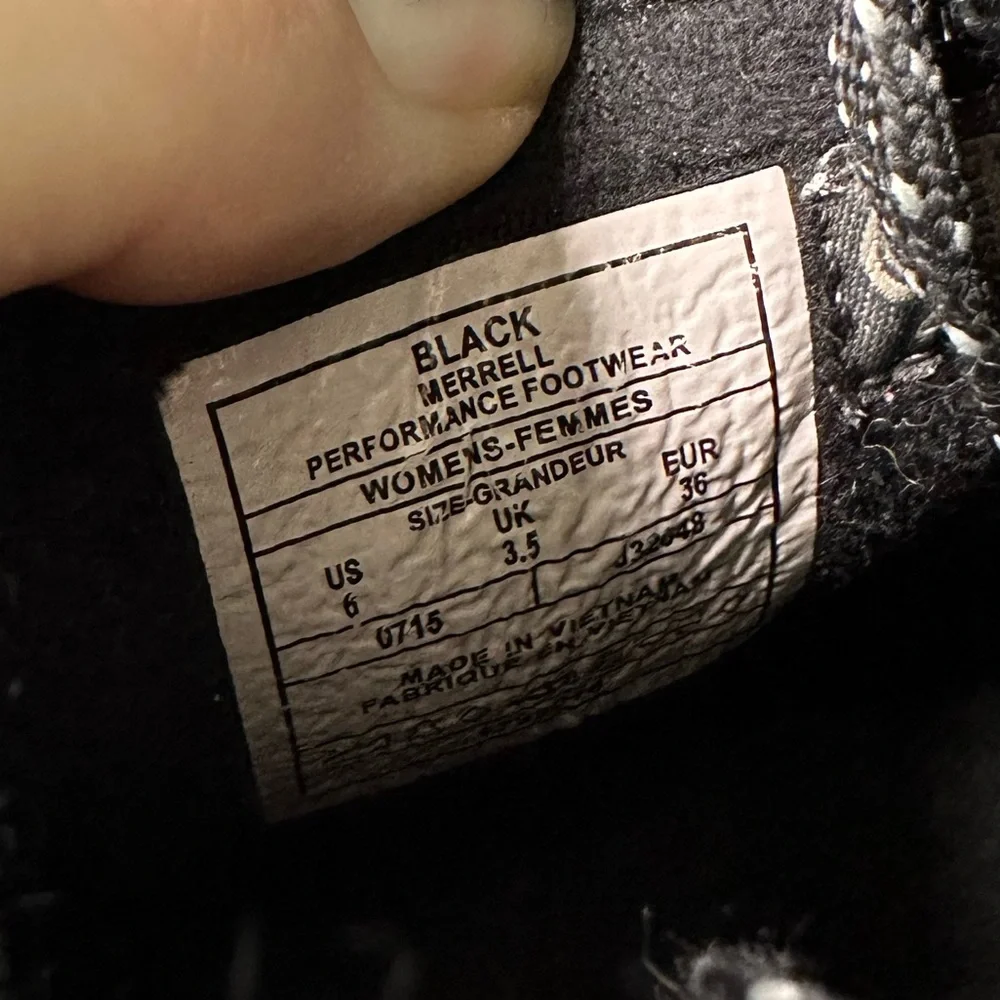 Merrell good preowned